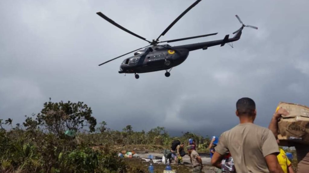 Rescatan los cadáveres de cinco ocupantes del helicóptero militar accidentado en Pastaza